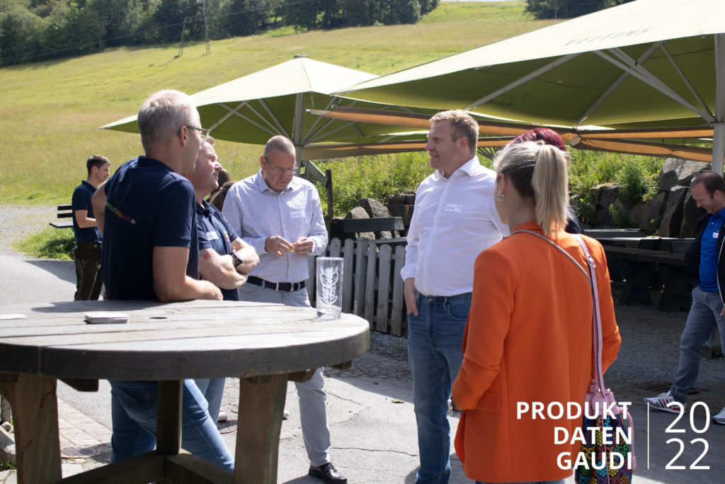 Netzwerken auf der Produktdatengaudi 2022 auf Steinbergs Alm